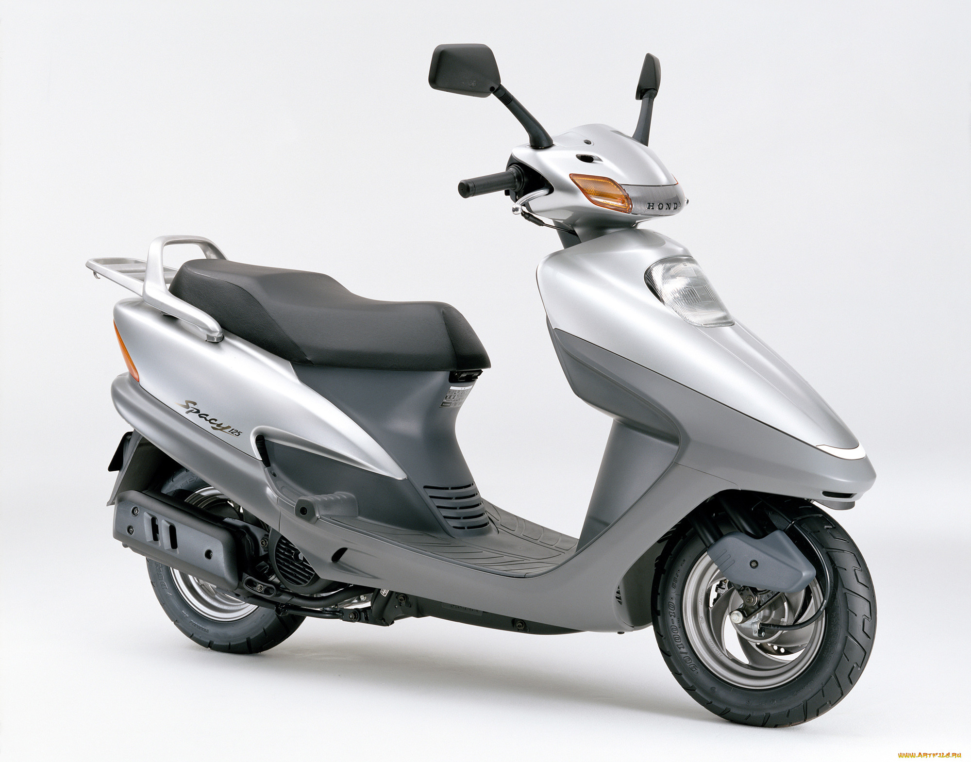 Скутеры категории б. Скутер Honda Spacy 125. Скутер Honda Spacy 50. Хонда Спейси 125. Honda Spacy 125 кубов.